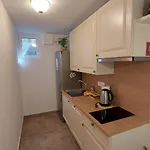 Pri Piratski Macki - At The Pirate Cat - Dal Gatto Pirata *