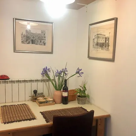 Pri Piratski Macki - At The Pirate Cat - Dal Gatto Pirata