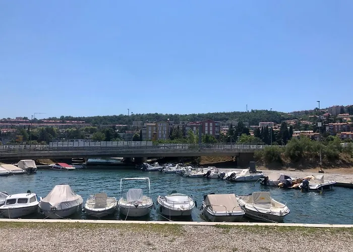 Διαμέρισμα Pri Piratski Macki - At The Pirate Cat - Dal Gatto Pirata *