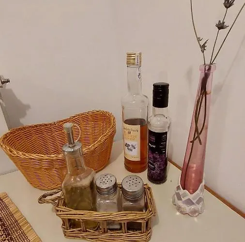 Pri Piratski Macki - At The Pirate Cat - Dal Gatto Pirata